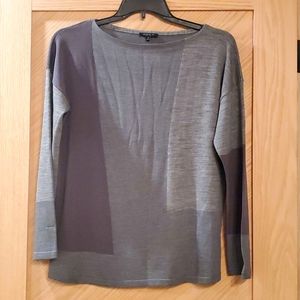 Fantastic silk&wool Lafayette 148 New York size M lightweight sweater